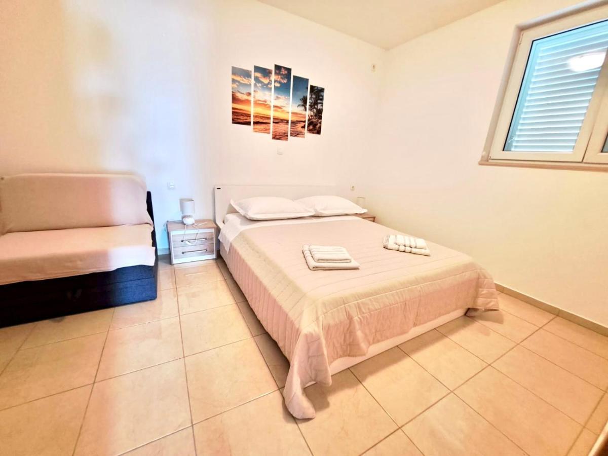 Nemira Beach Getaway Omiš Exterior foto